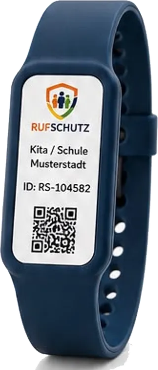 Nahaufnahme des Rufschutz-Armbands mit Etikett, Beispiel-ID und QR-Code.